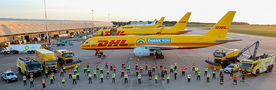 Empleados de DHL Express muestran su agradecimiento